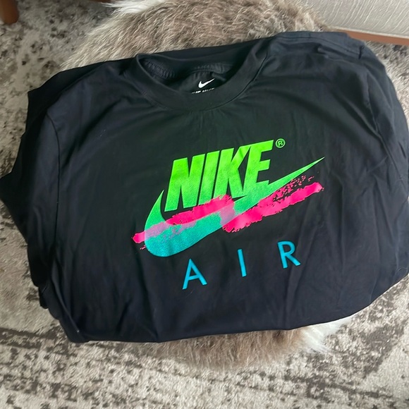 Nike Other - Nike Air T shirt size L